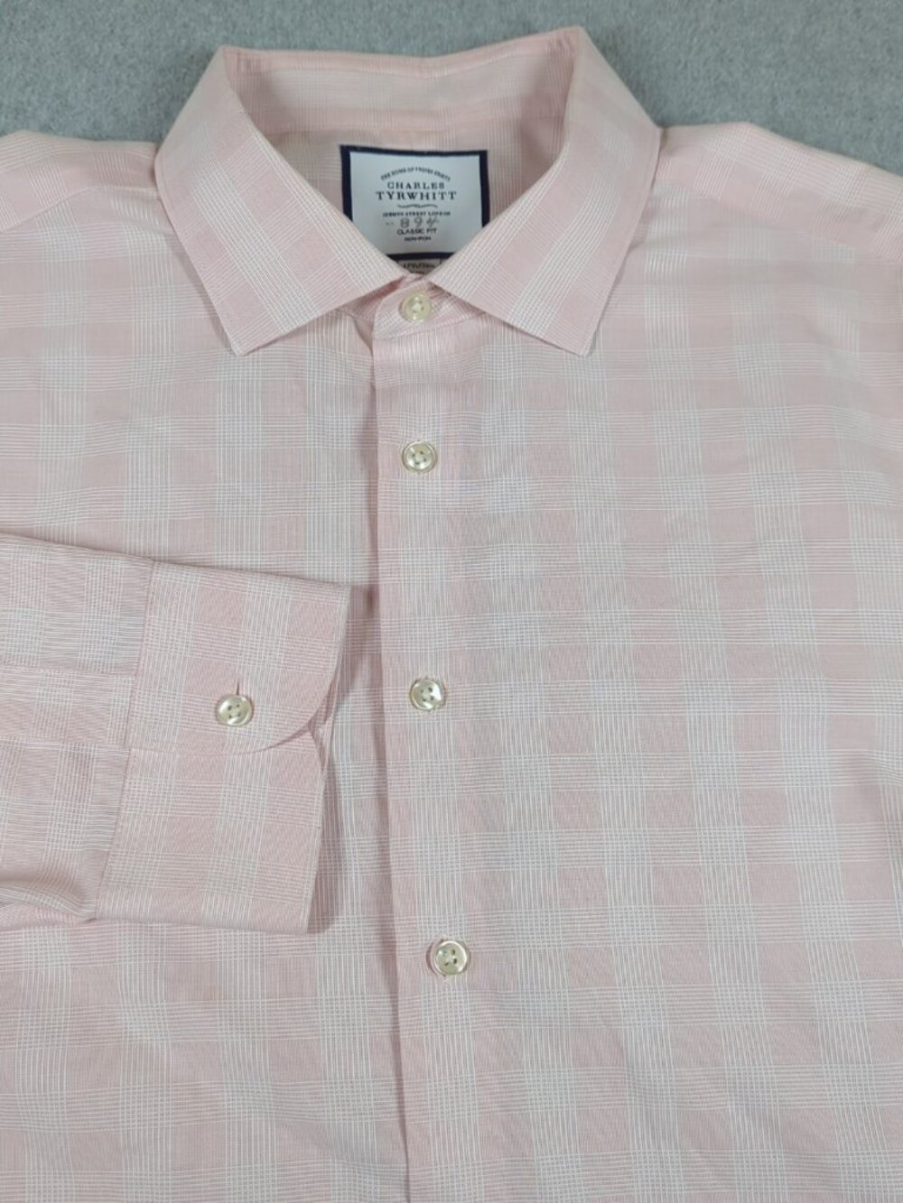 Charles Tyrwhitt Shirt Mens 17.5 Pink Long Sleeve Classic Fit Non Iron Button Up